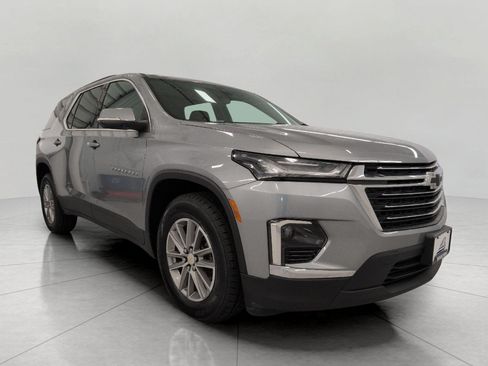 Used 2023 Chevrolet Traverse LT AWD/4WD image 1
