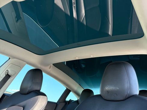 Used 2020 Tesla Model 3 Performance image 14