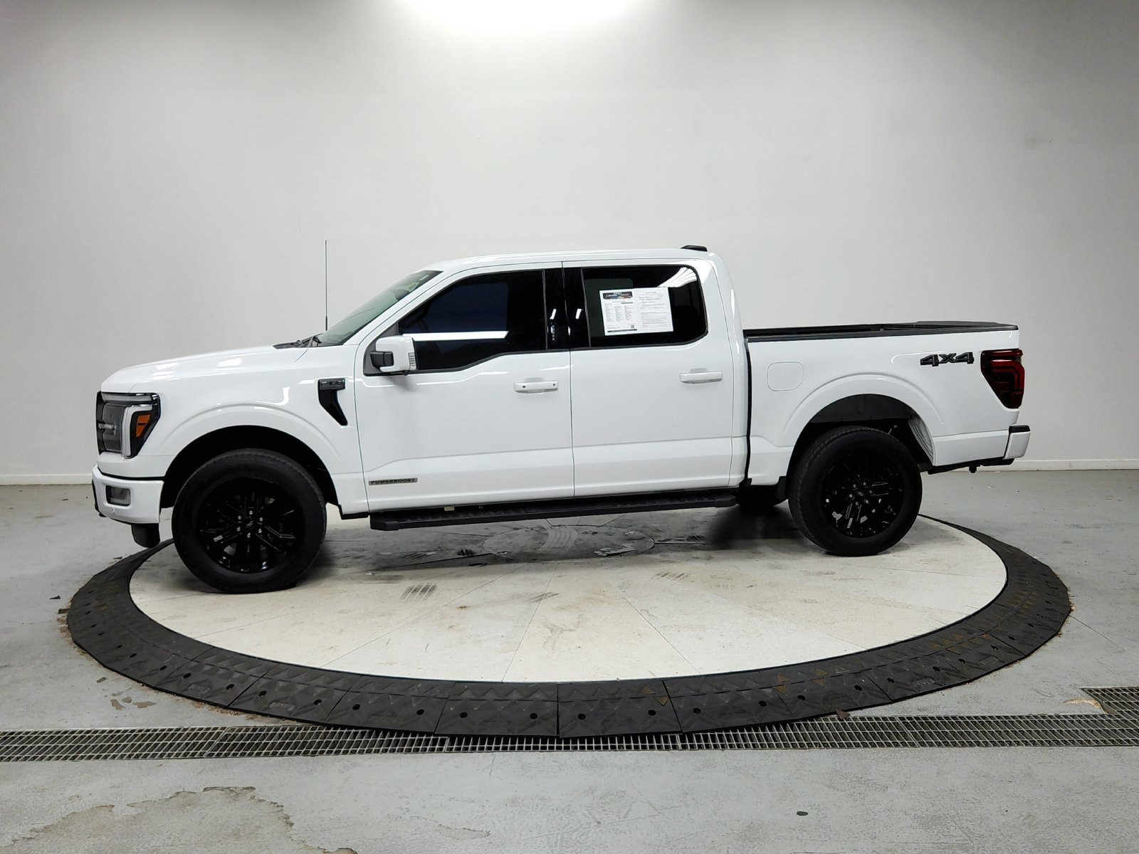 Used 2024 Ford F150 Lariat AWD/4WD image 5