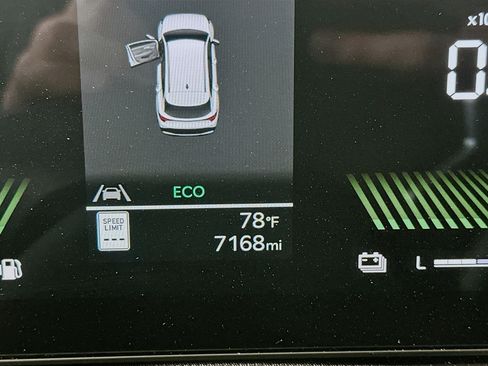 Used 2026 Kia Sportage LX image 13