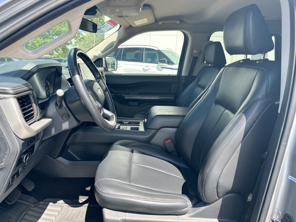 Used 2024 Ford Expedition Max XLT RWD image 8