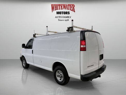 Used 2023 GMC Savana 2500 w/ Driver Convenience Package image 2