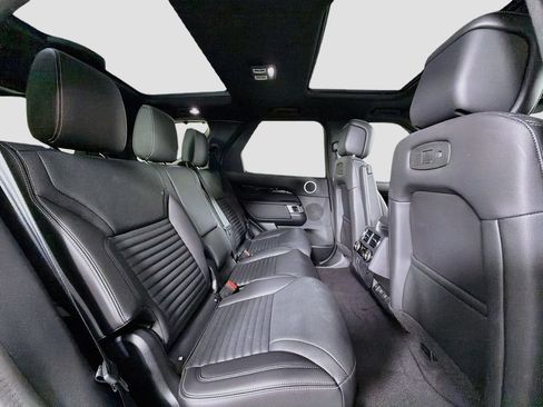 Used 2026 Land Rover Discovery S AWD/4WD image 29