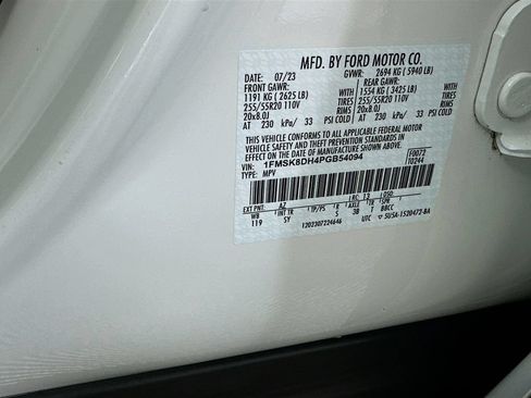 Used 2023 Ford Explorer XLT w/ Equipment Group 202A AWD/4WD image 18