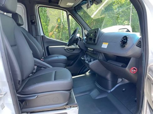 New 2026 Mercedes-Benz Sprinter 2500 image 18
