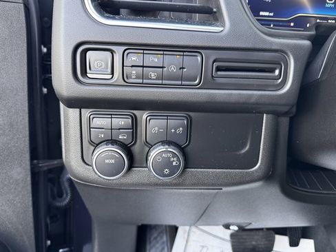 Used 2023 Chevrolet Tahoe LT w/ Luxury Package image 18