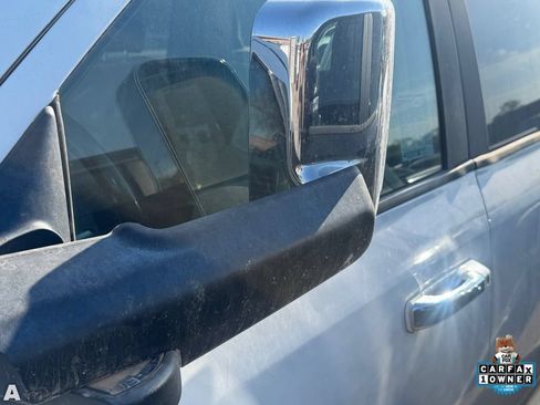 Used 2023 Toyota RAV4 XLE Premium FWD image 11