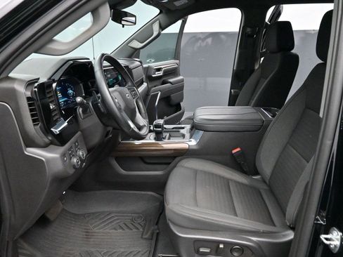 Used 2023 Chevrolet Silverado 1500 LT Trail Boss w/ Protection Package image 12