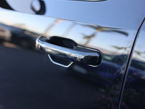 Used 2023 Jeep Grand Wagoneer Series III image 11