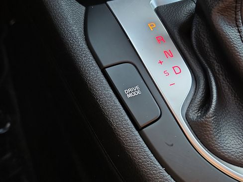 Used 2022 Kia Forte LXS image 23