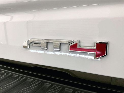 Used 2022 GMC Sierra 1500 AT4 w/ AT4 Preferred Package image 13
