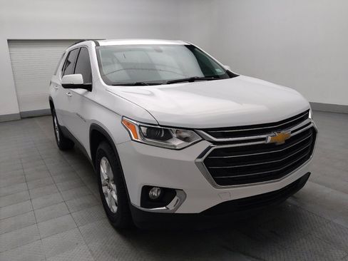 Used 2020 Chevrolet Traverse LT image 13