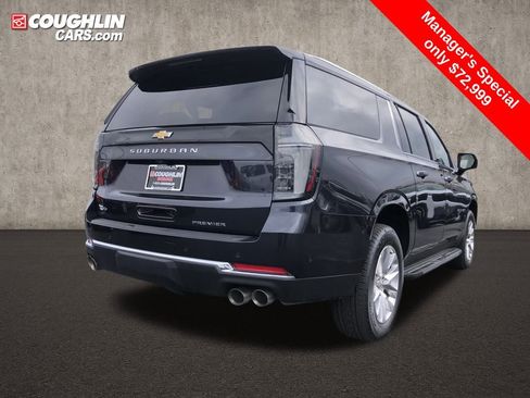 Used 2025 Chevrolet Suburban Premier image 9