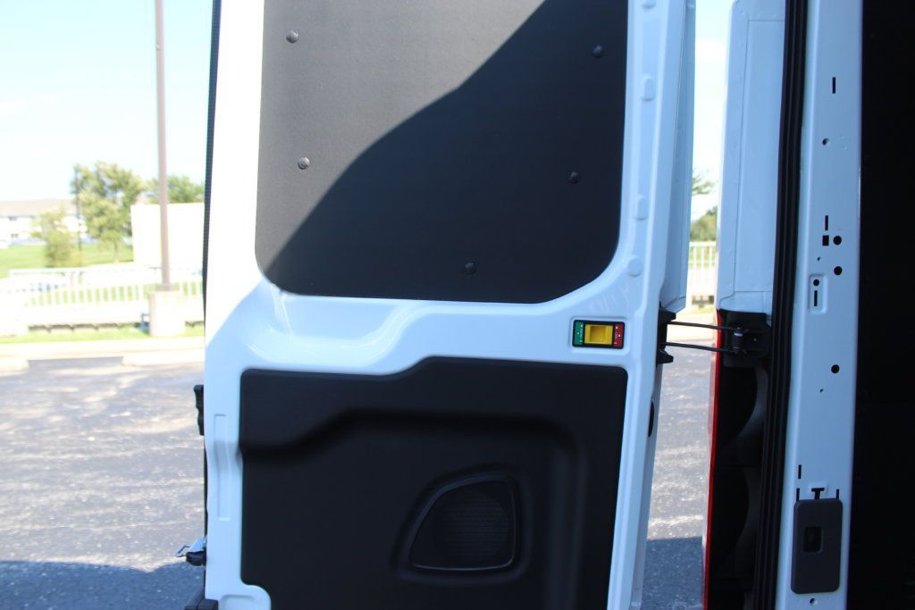 New 2027 Ford Transit 250 148 Medium Roof w/ Load Area Protection Package RWD image 20