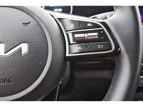 Used 2024 Kia Seltos S FWD image 19