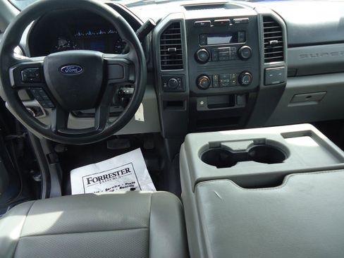 Used 2018 Ford F250 XL w/ Power Equipment Group AWD/4WD image 13