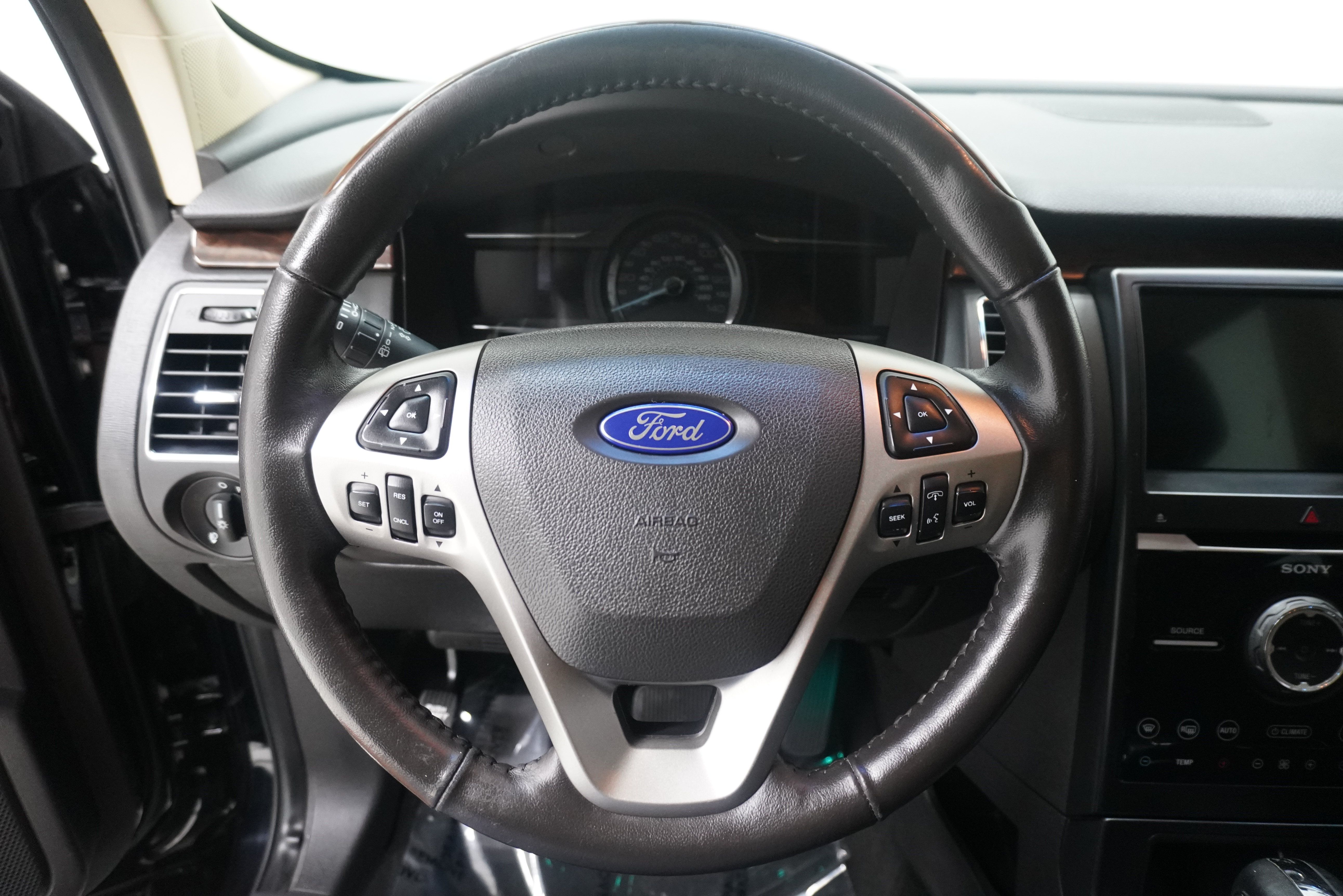 Used 2016 Ford Flex Limited FWD image 18