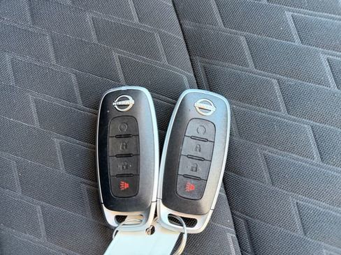 Used 2023 Nissan Kicks SV image 28