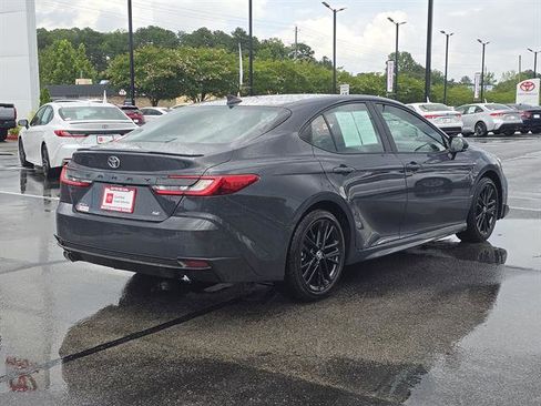 Certified 2025 Toyota Camry SE image 5