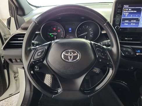Used 2019 Toyota C-HR Limited FWD image 26