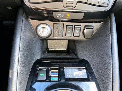 Certified 2024 Nissan Leaf SV Plus image 25