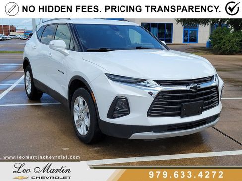 Used 2022 Chevrolet Blazer LT FWD image 2