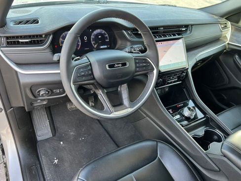 Used 2024 Jeep Grand Cherokee Limited w/ Trailer Tow Package image 15