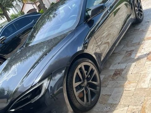 Used 2025 Tesla Model S AWD/4WD image 2