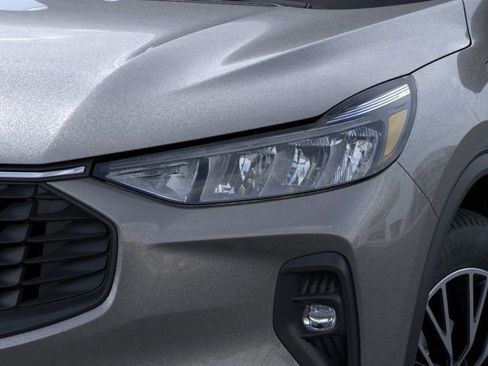 New 2026 Ford Escape SE FWD image 18
