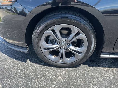 Certified 2023 Honda Accord EX image 11