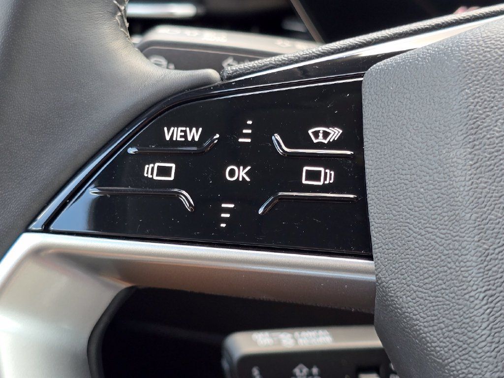 Used 2025 Audi Q5 Prestige AWD/4WD image 37