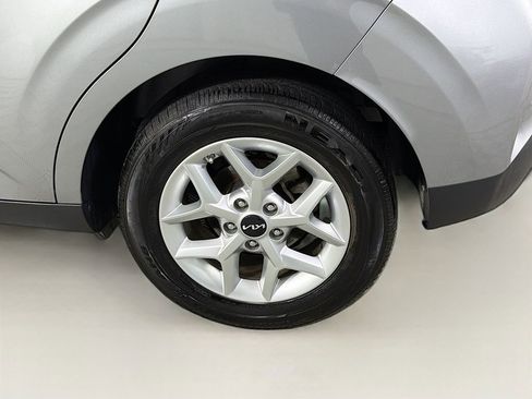 Used 2024 Kia Soul LX w/ Option Group 015 image 30