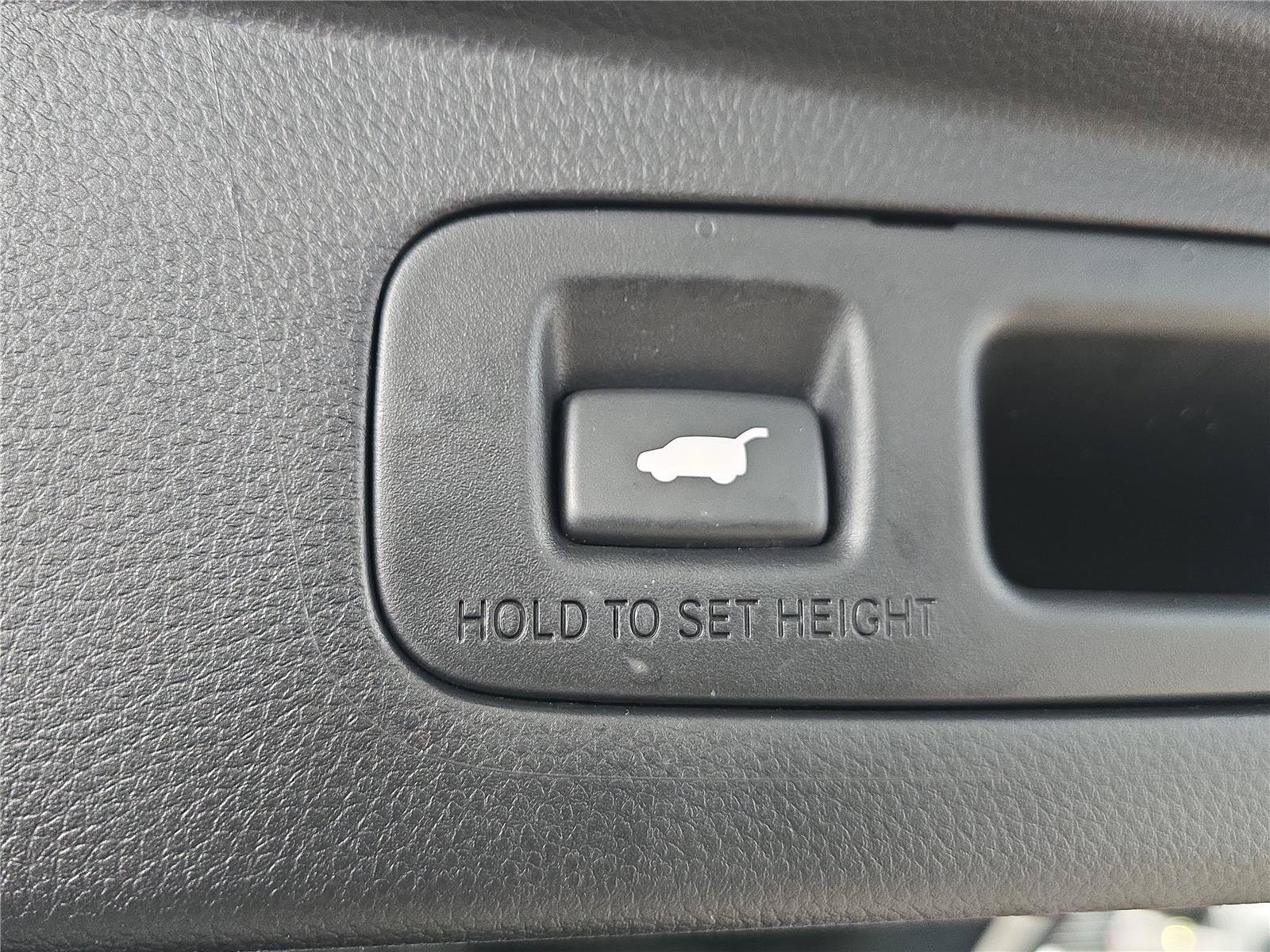 Used 2023 Honda CR-V Sport Touring image 11