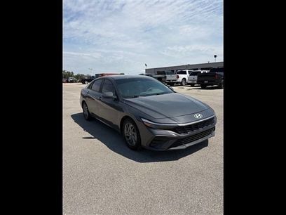 Used 2024 Hyundai Elantra SEL