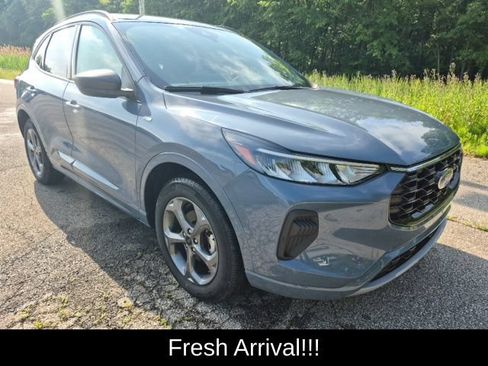 Used 2023 Ford Escape ST-Line w/ Tech Pack #1 AWD/4WD image 15
