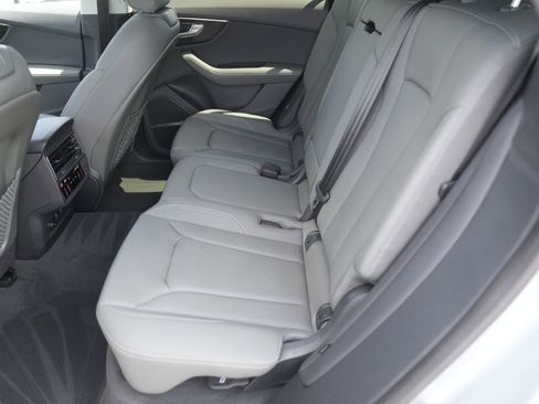 Certified 2025 Audi Q8 Premium Plus w/ Premium Plus Package image 28