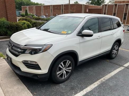 Used 2018 Honda Pilot EX image 1