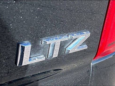 Used 2019 Chevrolet Silverado 1500 LTZ w/ LTZ Premium Package image 8