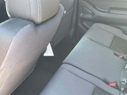 New 2025 Nissan Frontier SV w/ SV Convenience Package image 8