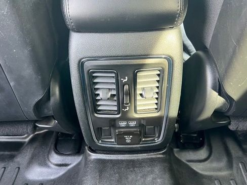 Used 2022 Jeep Grand Cherokee Limited w/ Trailer Tow Group IV image 13