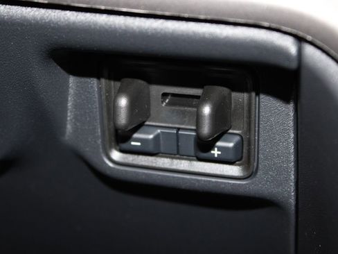 New 2026 Ford Expedition Active image 46