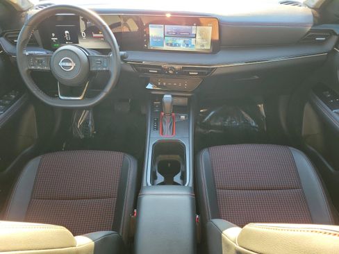 Certified 2025 Nissan Kicks SR image 12