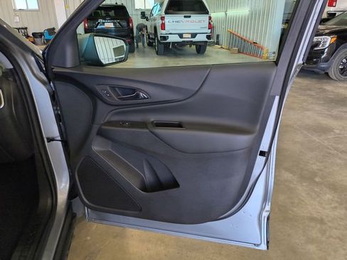 Used 2023 Chevrolet Equinox LT AWD/4WD image 27