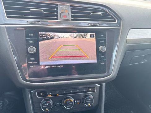 Certified 2021 Volkswagen Tiguan SE R-Line w/ 3rd Row Seat Package image 26