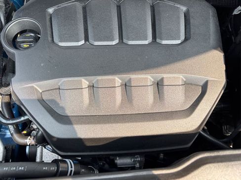 Used 2025 Volkswagen Atlas Cross Sport SE image 13