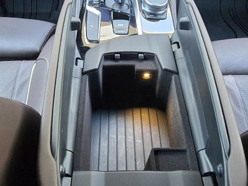Used 2019 BMW 540i image 22