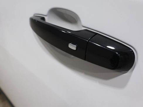 Used 2018 Chevrolet Traverse Premier w/ Redline Edition image 11