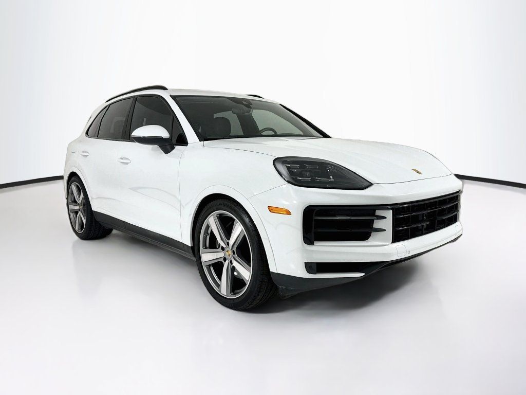 Certified 2024 Porsche Cayenne AWD/4WD image 7