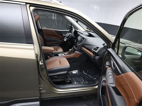 Used 2023 Subaru Forester Touring image 19