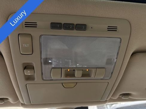 Used 2004 Lexus LS 430 RWD image 25